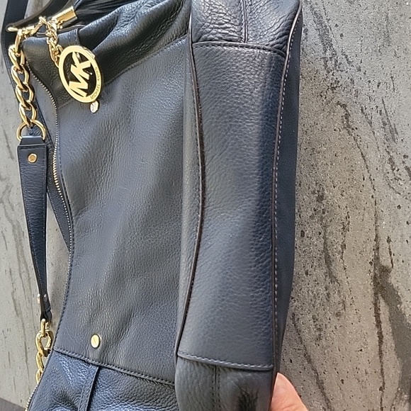 MICHAEL KORS Leather Large Megan Bag Navy Blue w/ Gold Tone Hardware NWOT - Picture 5 of 16